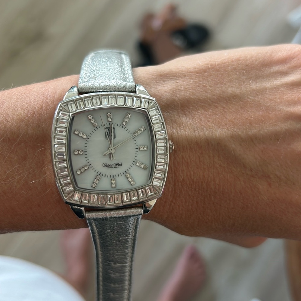 Victoria Wieck watch, silver band